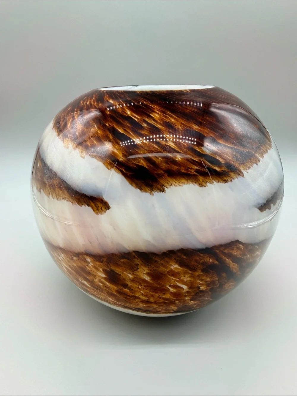 VTG Heavy Cased Glass Globe Vase Tortoiseshell Pulled Feather Swirl MCM Style 7